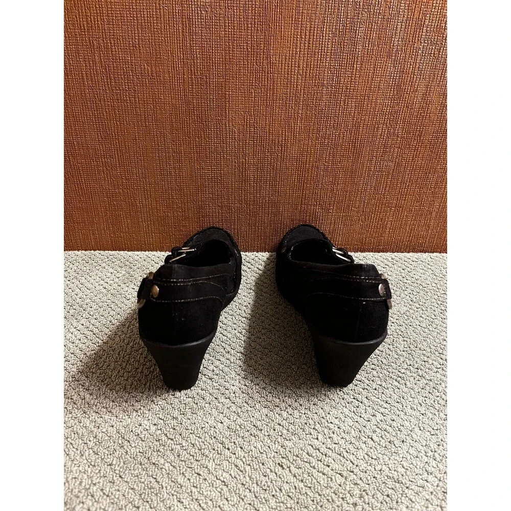 143 GIRL Womens Size 7.5 GREAT CONDITION! - Picture 3 of 4